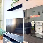 607 Stream Panoramic With Free Parking And شقة بامبوروفو