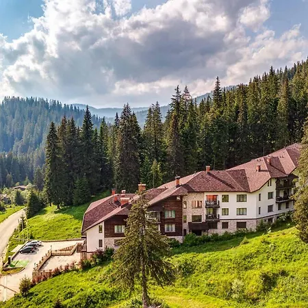 607 Stream Panoramic With Free Parking And